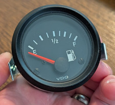 Vdo Cockpit International Fuel Level Gauge 6090-0.5 Ohm 52mm 24v 301-040-003