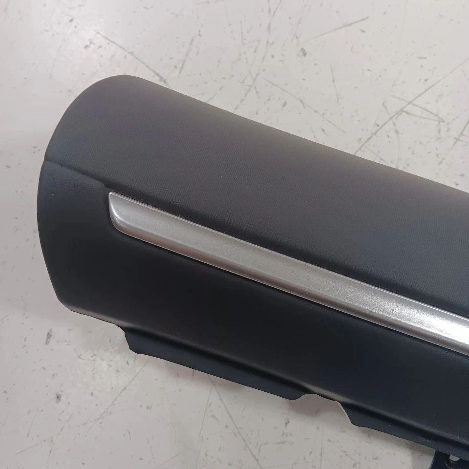 Tapicería interior del bisel del tablero Toyota Scion IQ 2011 2012 2013 2014 2015 Foto 2 de 4