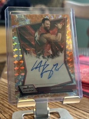 2026 Topps Chrome WWE LA KNIGHT Red Brand Auto Orange Geometric 16/25