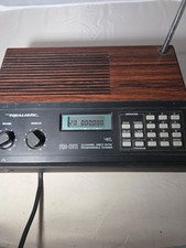 Realistic PRO-2011 Radio Scanner Receiver Woodgrain VHF UHF
