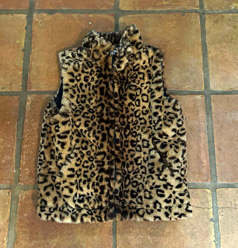 Urban Republic Girls Leopard Print Faux Fur Vest Full Zip Lined Size L