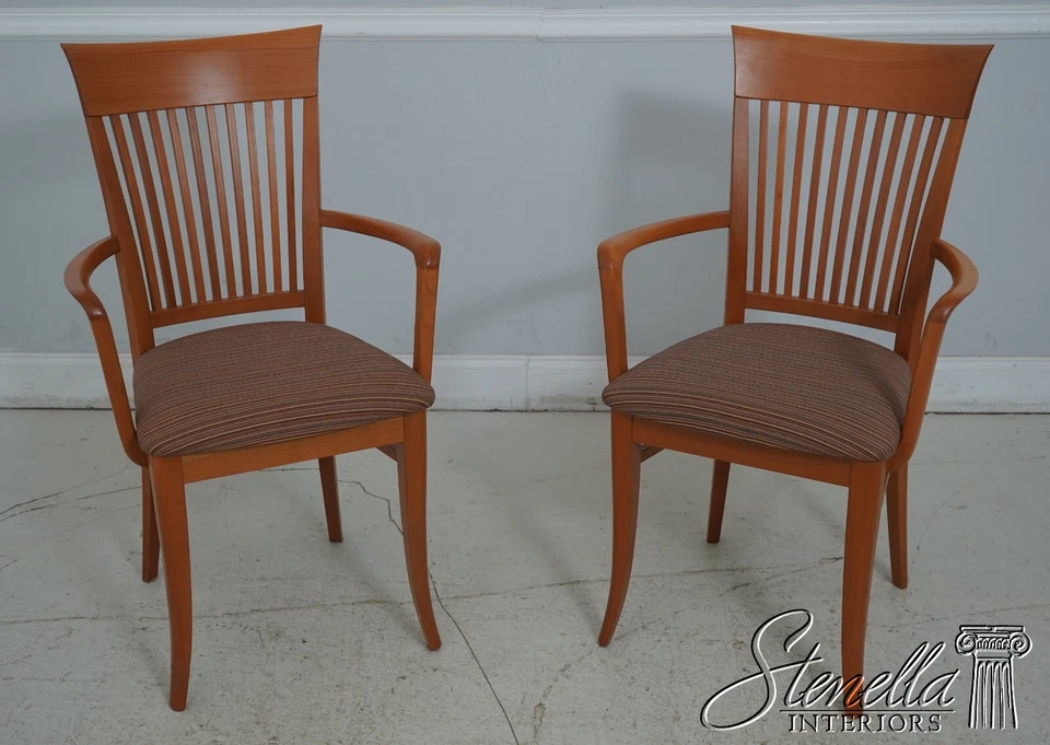 L644843EC: Juego de 12 sillas de comedor de diseño de estudio de cerezo A. Sibau Foto 2 de 4