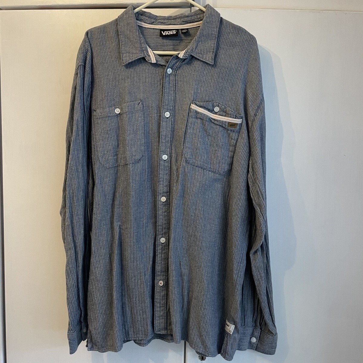 Vans Men's XXL Button Up Long Sleeve Shirt Casual