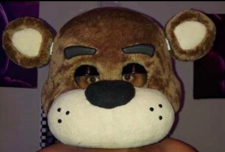 Freddy Fazbear Wearable Mask with Nose that Squeaks Adult Size READ DESCRIPTION - Image 4 of 4