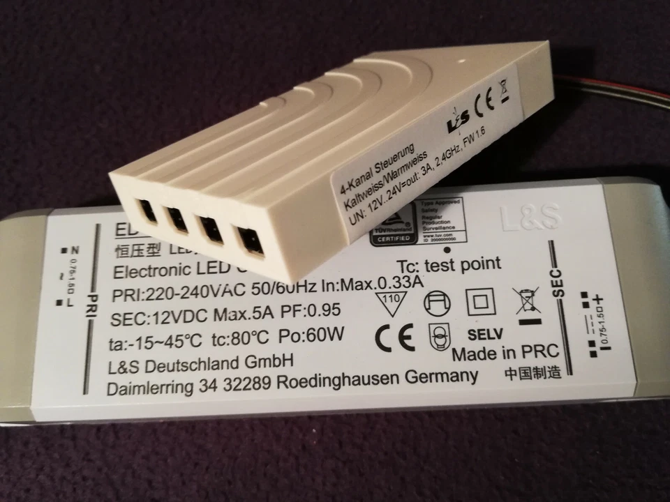 LED 4 - Kanal Funkfernbedienung (Emotion) von L & S 60 W Konverter Trafo 12 V - Bild 2 von 4