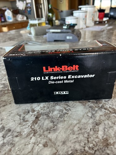 2000 ERTL diecast 1/50 LINK-BELT 210 LX Series Excavator w/ box #13183 - Picture 4 of 6