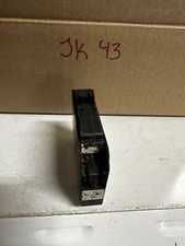 1PC SQUARE D QO2020 QO2020C 20A TWIN CIRCUIT BREAKER (NO HOOK)