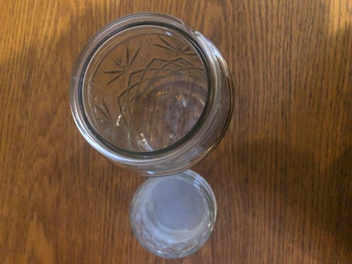 VTG LOT OF 3 PLANTERS PEANUTS GLASS JARS 1980, 1981 (75th ANNIVERSARY) & 1983 - Picture 11 of 15