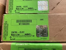 New OEM Whirlpool Range Oven Control W11082269 W10759276 D210