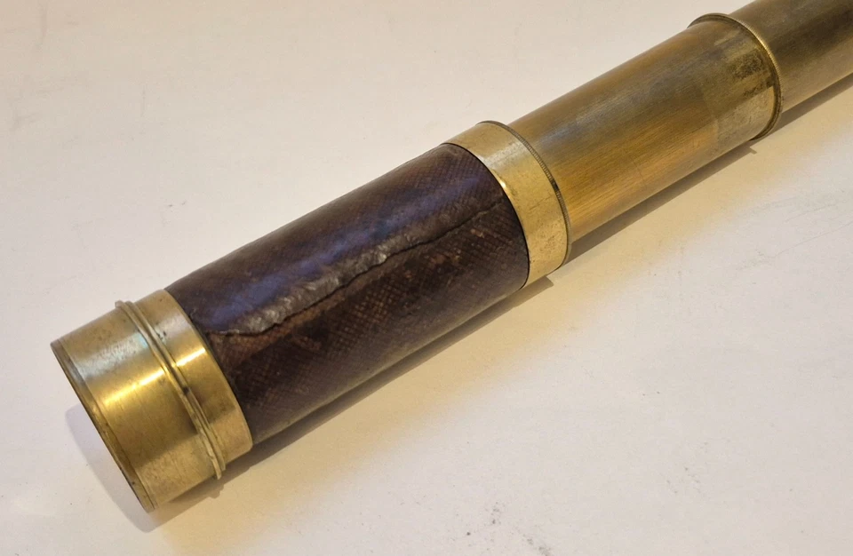 Cutts - longue-vue compacte à cinq tirages en laiton cuir circa 1820 - Photo 4/4