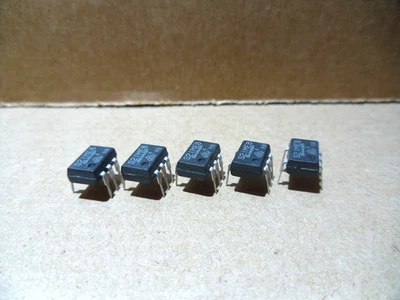 5 x MOC3083 S21ME8 Optotriac 800v Nullspannungsschalter - Bild 1 von 4