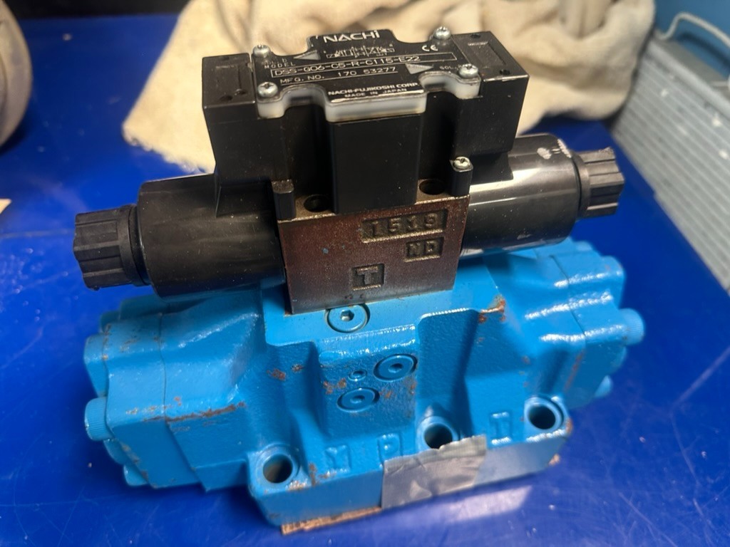 Nachi DSS-G06-C5-R-C115-E22, Pilot Valve, 110V New no Box
