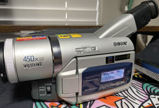 Sony DCR-TRV520 Digital Handycam Camcorder Digital8 Hi8 450x Zoom TESTED