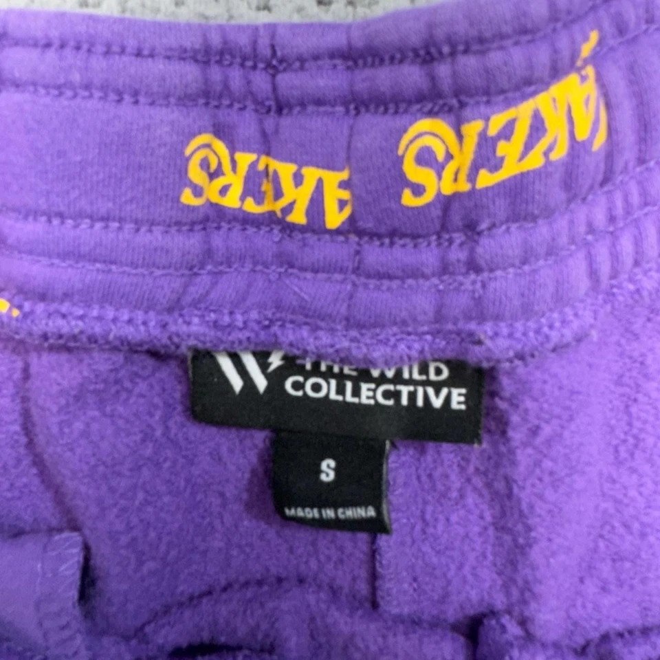 Pantalones de baloncesto Los Angeles Lakers para mujer pequeños morados de la NBA The Wild Collective Foto 4 de 4