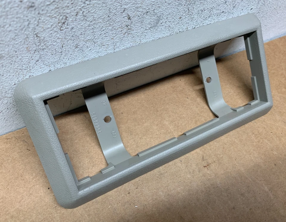 Chevy GMC CK1500 1995 1996 1997 camioneta Silverado interior cúpula luz carcasa moldura Foto 4 de 4