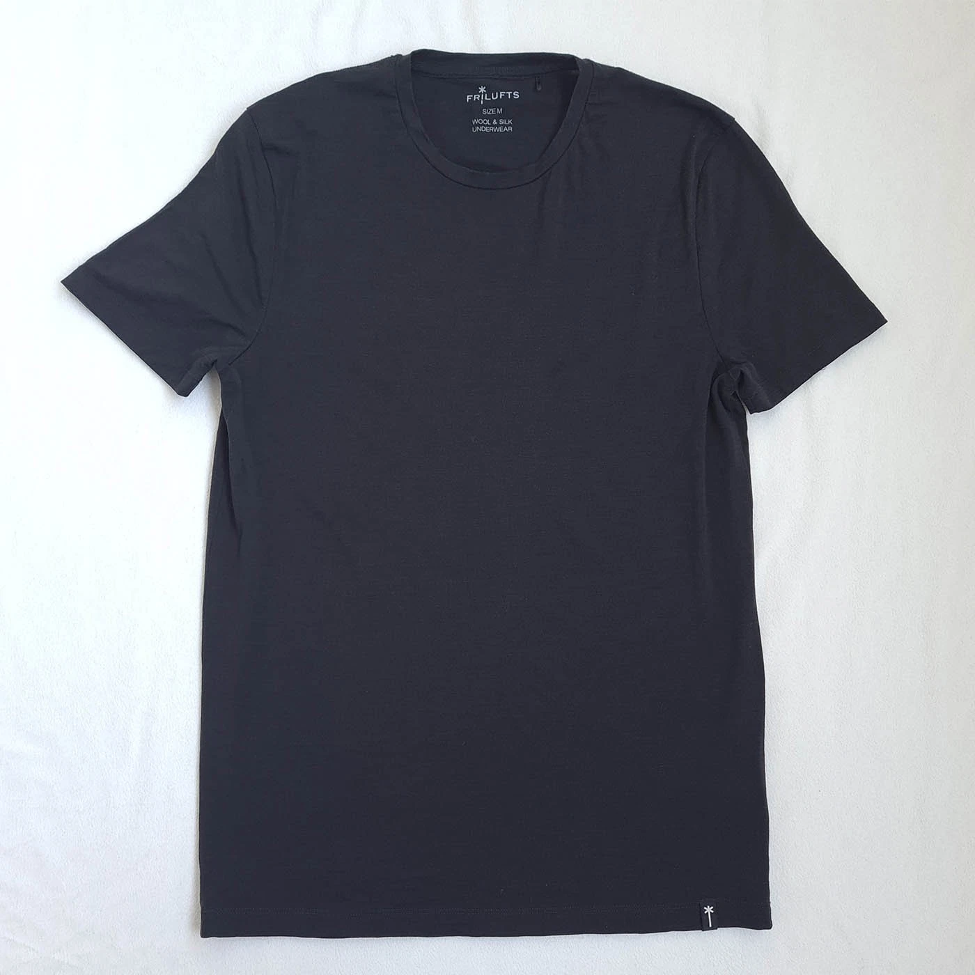 Frilufts Merino Wool & Silk Underwear Mens T-Shirt Size M Base Layer Outdoor
Opens in a new window o