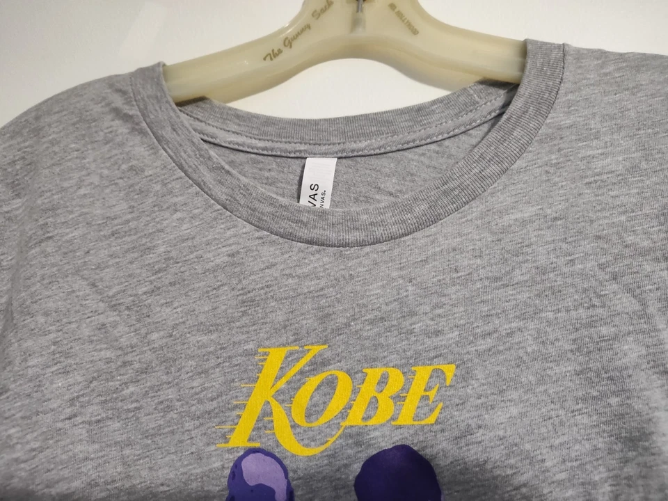 Kobe Bryant-Legend Forever-Gray-Men's T-Shirt -Adult Size XL-NEW WITHOUT TAGS - Image 3 of 4