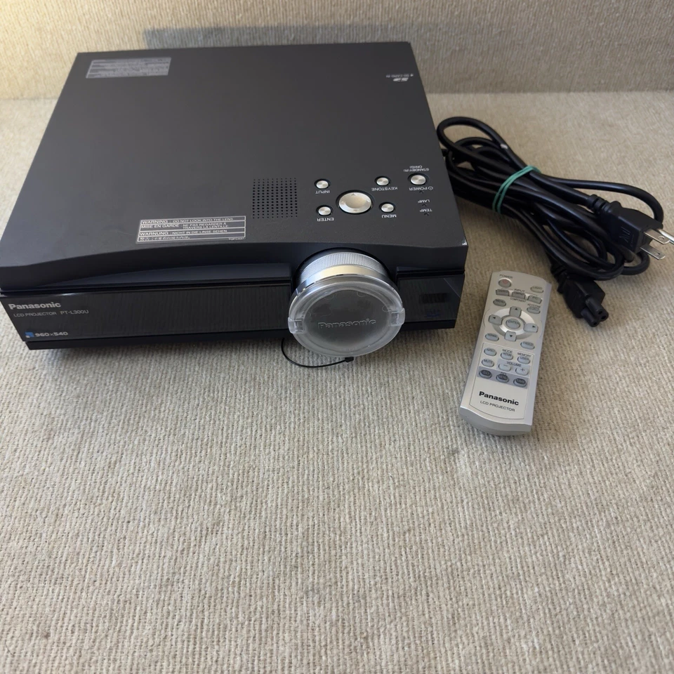 Panasonic LCD Projector PT-L300U W/ Remote /Case 960X540 GR8 Condition Tested - Image 2 of 4