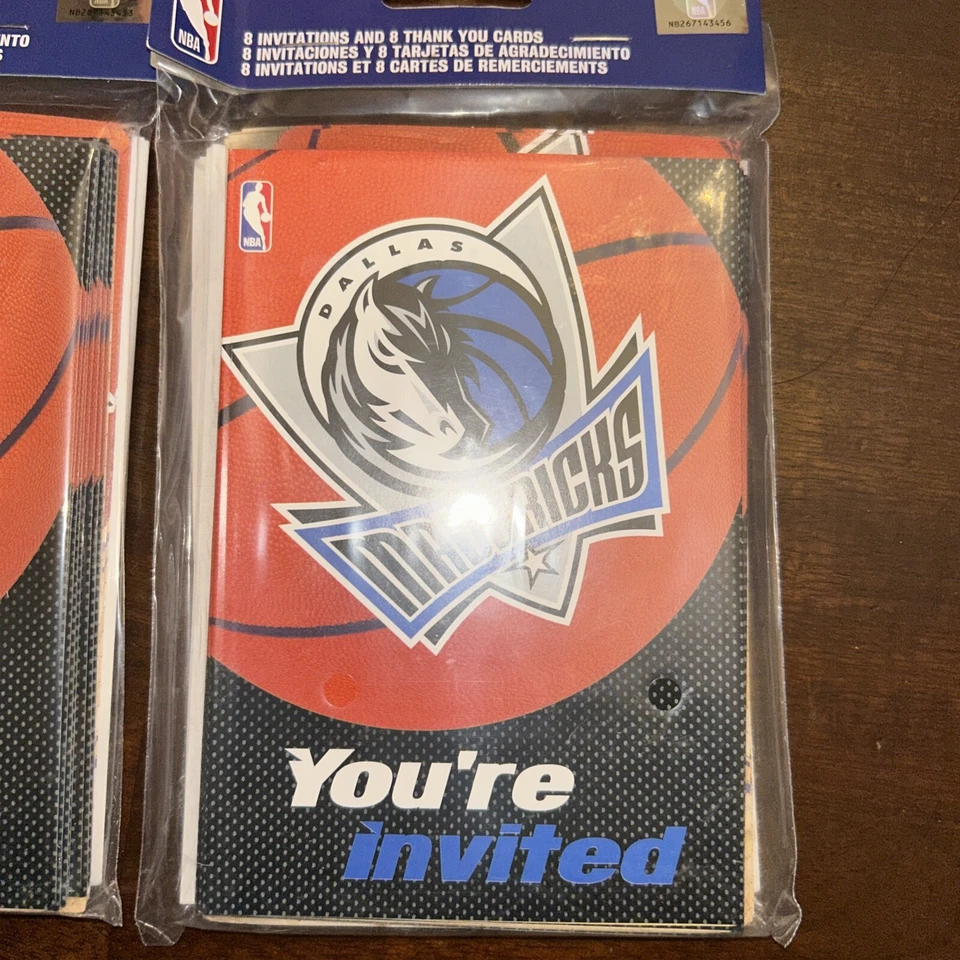 Dallas Mavericks MLB Pro Basketball Party Invitations & Thank You Notes (lot 2 - Image 2 of 3