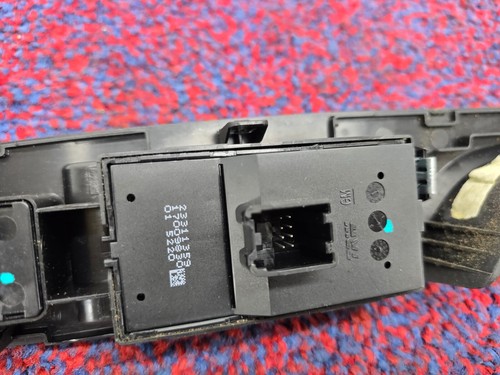 CADILLAC CT6 16-20 OEM FRONT LEFT DRIVER DOOR WINDOW SWITCH BUTTON BEZEL TRIM - Picture 7 of 8