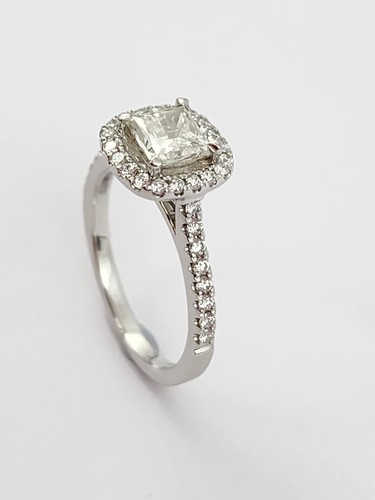 18CT WHITE GOLD RING SET W/ ONE FRACTURE FILLED DIAMOND 0.86CT I-J/PIQUE 3 - Picture 4 of 9