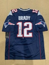 TOM BRADY NEW ENGLAND PATRIOTS HAND SIGNED NFL JERSEY SUPER BOWL CHAMPION #12