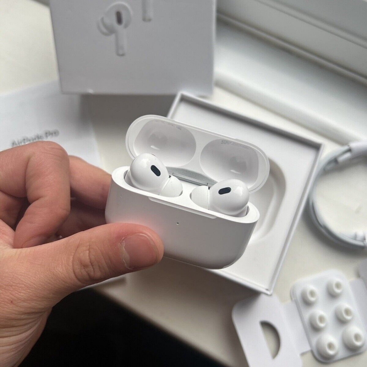 Apple AirPods Pro 第2世代 A2968 A3047 A3048 Amazon.com: OEM