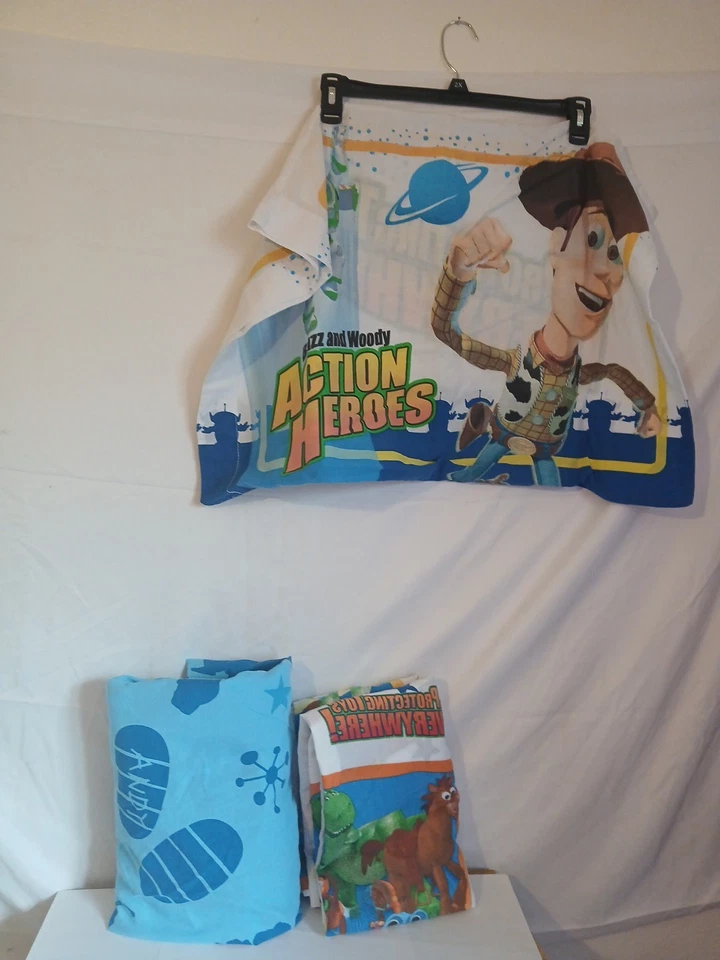 Juego de sábanas gemelas Toy Story de Disney Pixar héroes en entrenamiento Foto 4 de 4