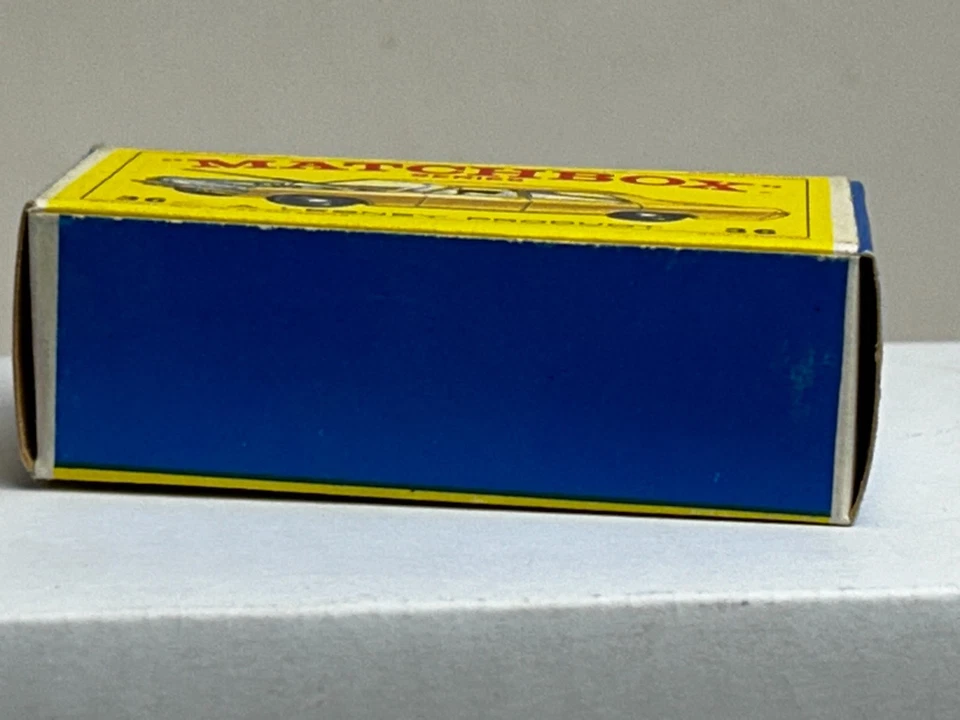 Matchbox #36 Opel Diplomat con motor cromado y caja original, bonito Foto 4 de 4