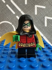 LEGO Robin Minifigure from Super Heroes Batman II Rescue Set sh0289 76056 9d