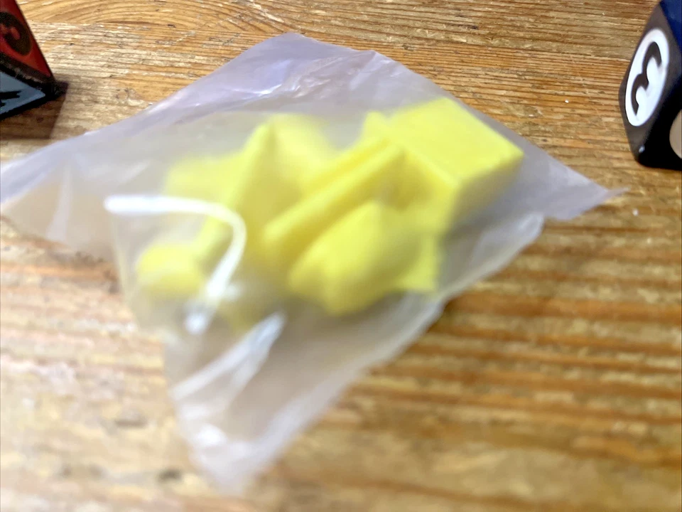 The Simpsons Replacement Tokens Dice Set Factory Sealed Mover Pawns Plastic - Image 4 of 4