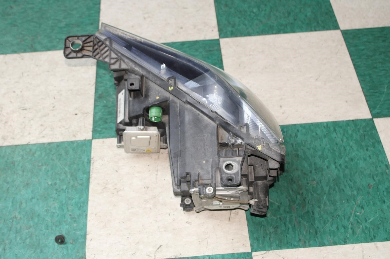 114-17 Ghibli Xenon HID RH Passenger Headlight Headlamp Light Lamp Factory OEM