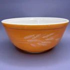 Vintage Pyrex Autumn Harvest Wheat 403 Orange Mixing Bowl 2.5 L
