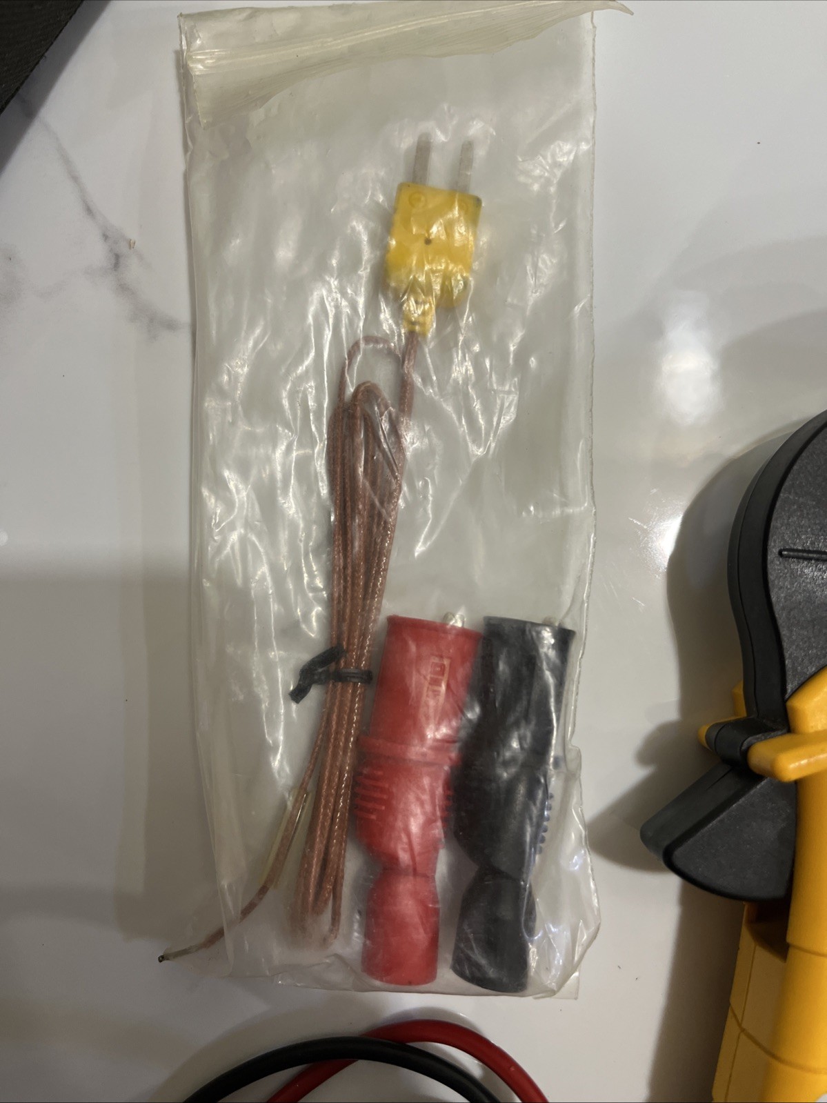 UEi DL369 Digital Clamp-On Meter