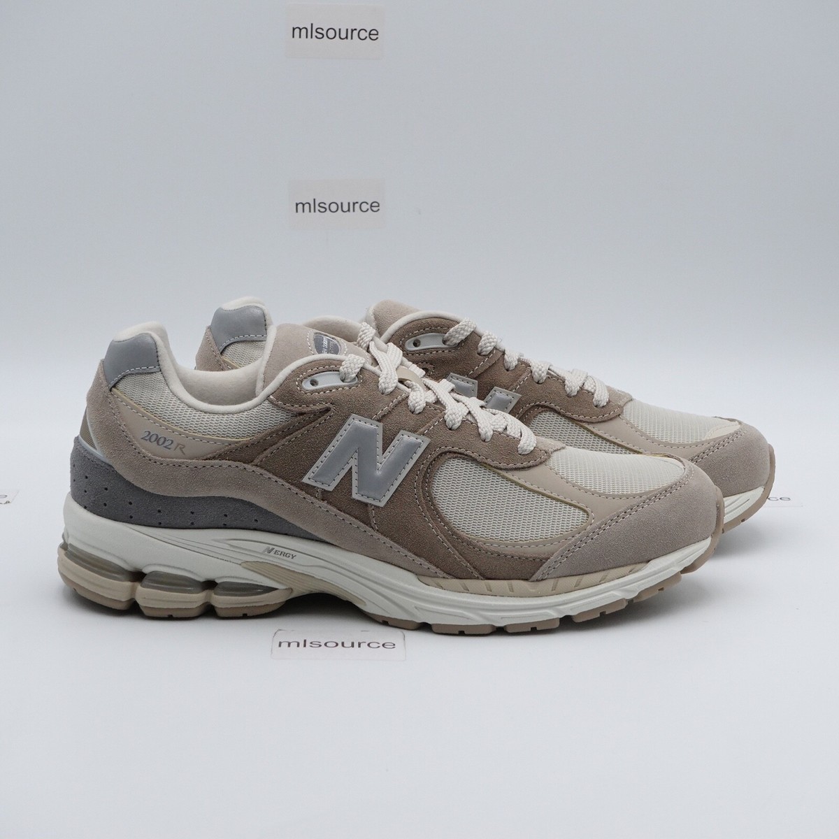 Size 9.5 Men's New Balance 2002R Sneakers M2002RSI Driftwood