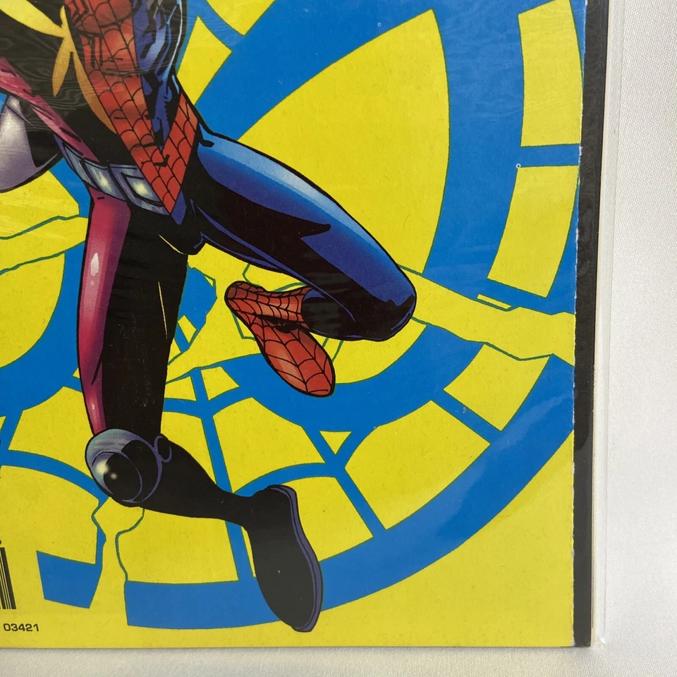 SENSATIONAL SPIDER-MAN #28 IDENTITY CRISIS! HORNET MIKE WIERINGO - Image 4 of 4