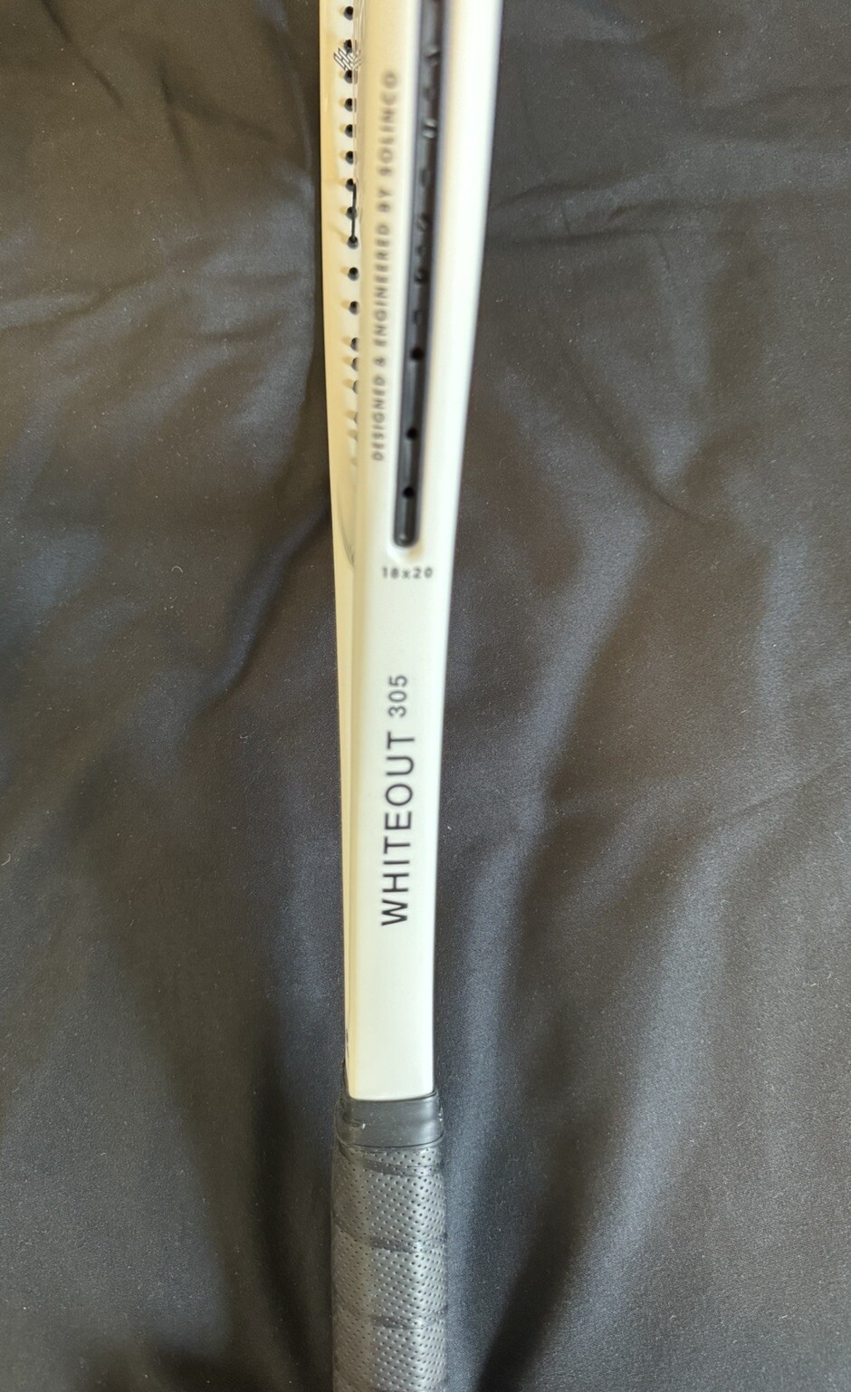 Solinco WHITEOUT 305 18x20. New For 2023! 4 3/8" Tennis Racquet