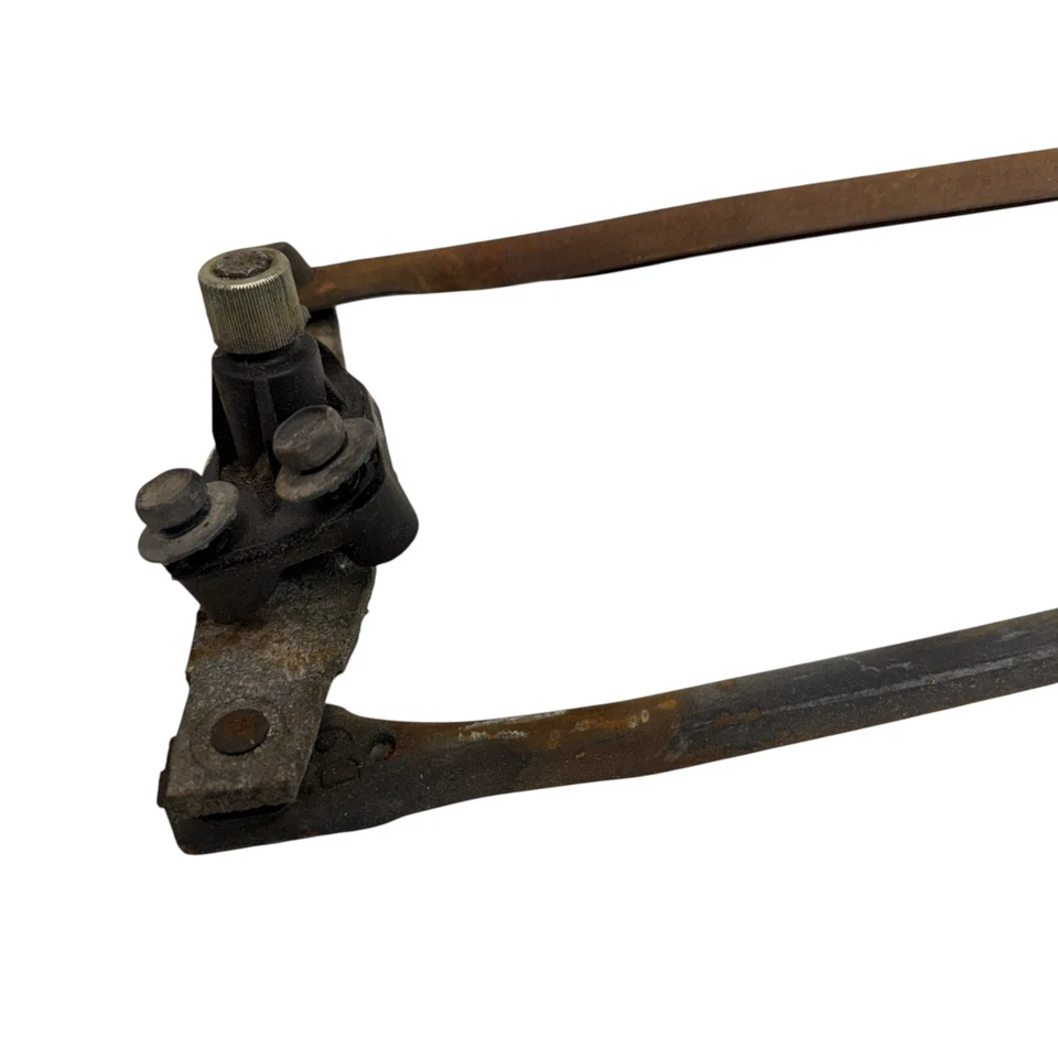 1991 Buick LeSabre OEM Windshield Wiper Motor Transmission 86 87 88 89 90 91 - Image 2 of 4