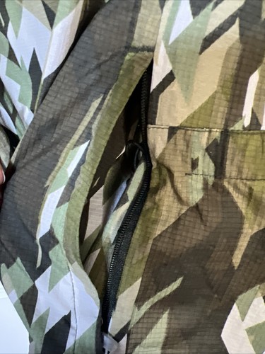 Nike Lightweight Jacket Army Green Neon Pink Small Hooded - Picture 3 of 9