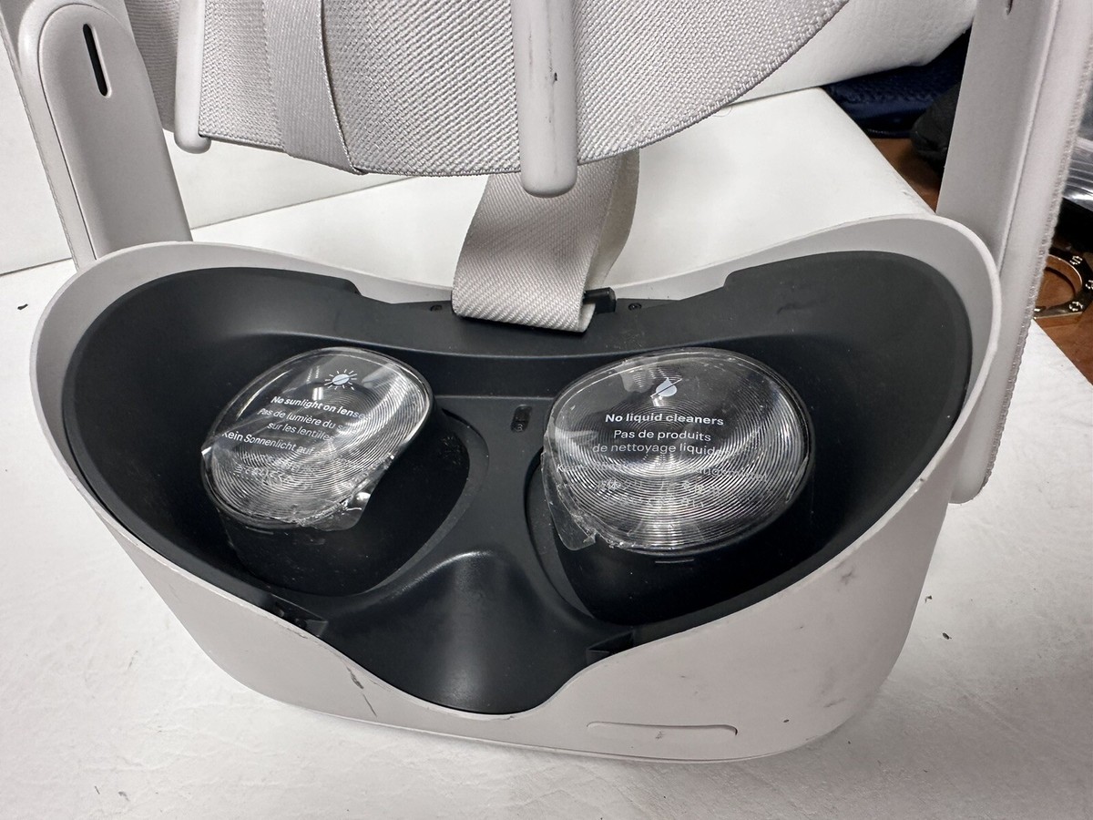 Meta Quest 2 128GB VR Headset Only Model KW49CM W/ Strap