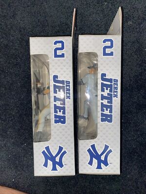 2014 McFarlane Derek Jeter Yankees 1998 & 2000 World Series Set