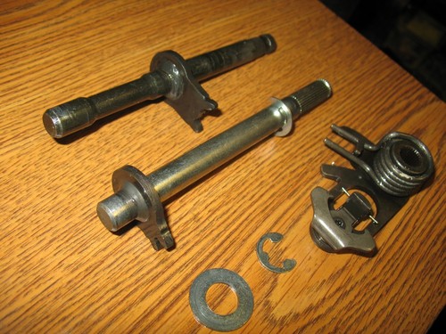 1983 TT600 GEAR SHIFT SHIFTER SHAFT ASSEMBLY YAMAHA TT XT SRX 500 550 600 - Picture 2 of 3