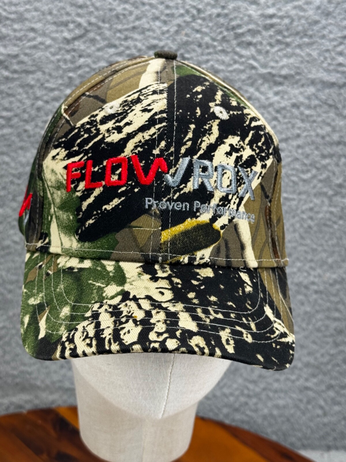 Camo Flowrox Proven Performance Hat Adjustable Ba… - image 1