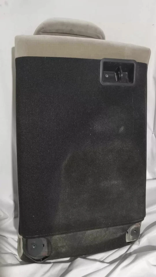 Kia Spectra 2007-2009 sección lateral derecha del asiento trasero beige OEM Foto 4 de 4