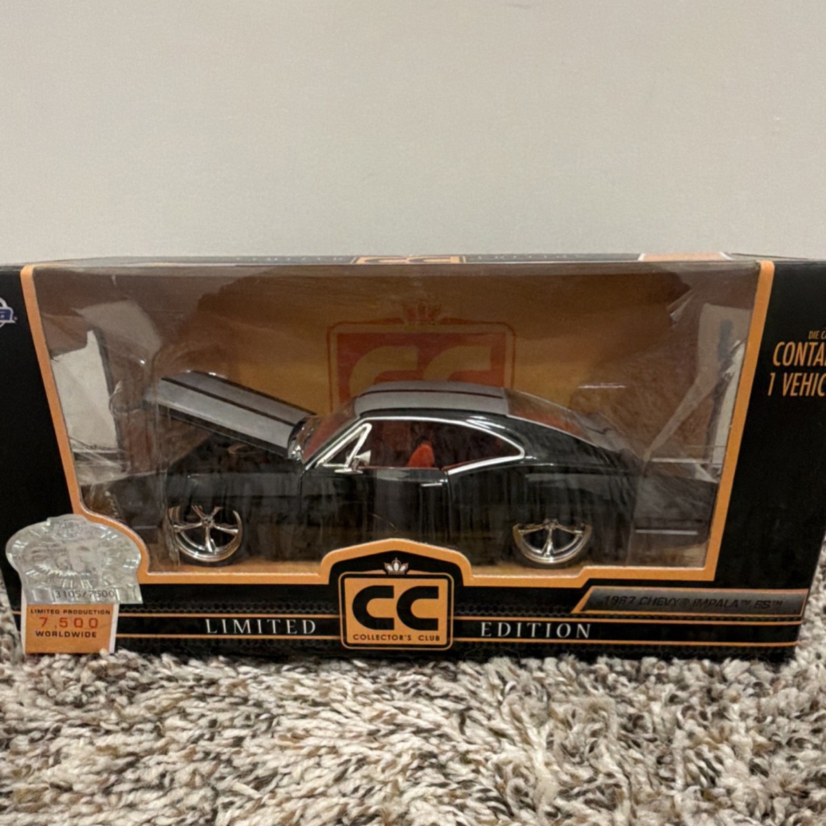 Jada 1/24 1967シェビーインパラ コレクターズクラブ Jada Toys 1:24 Diecast 1967 Chevy Impala SS Collector's Club 3105