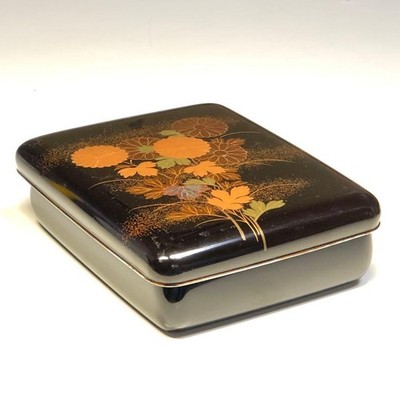 Japanese Makie Lacquer Box Gold Chrysanthemum Wooden 13.5cm
