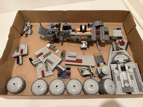 LEGO Star Wars: Clone Turbo Tank (75151) Parts