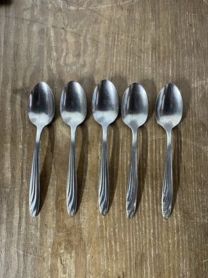 Set Of 5 International SPRING LILY  Teaspoons Stainless Steel