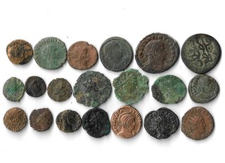 LOT DE 20 MONNAIES ROMAINES
