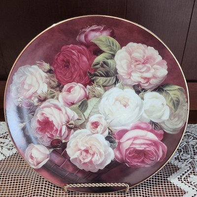 T.  LIMOGES LG  Porcelain Collectible Plate
